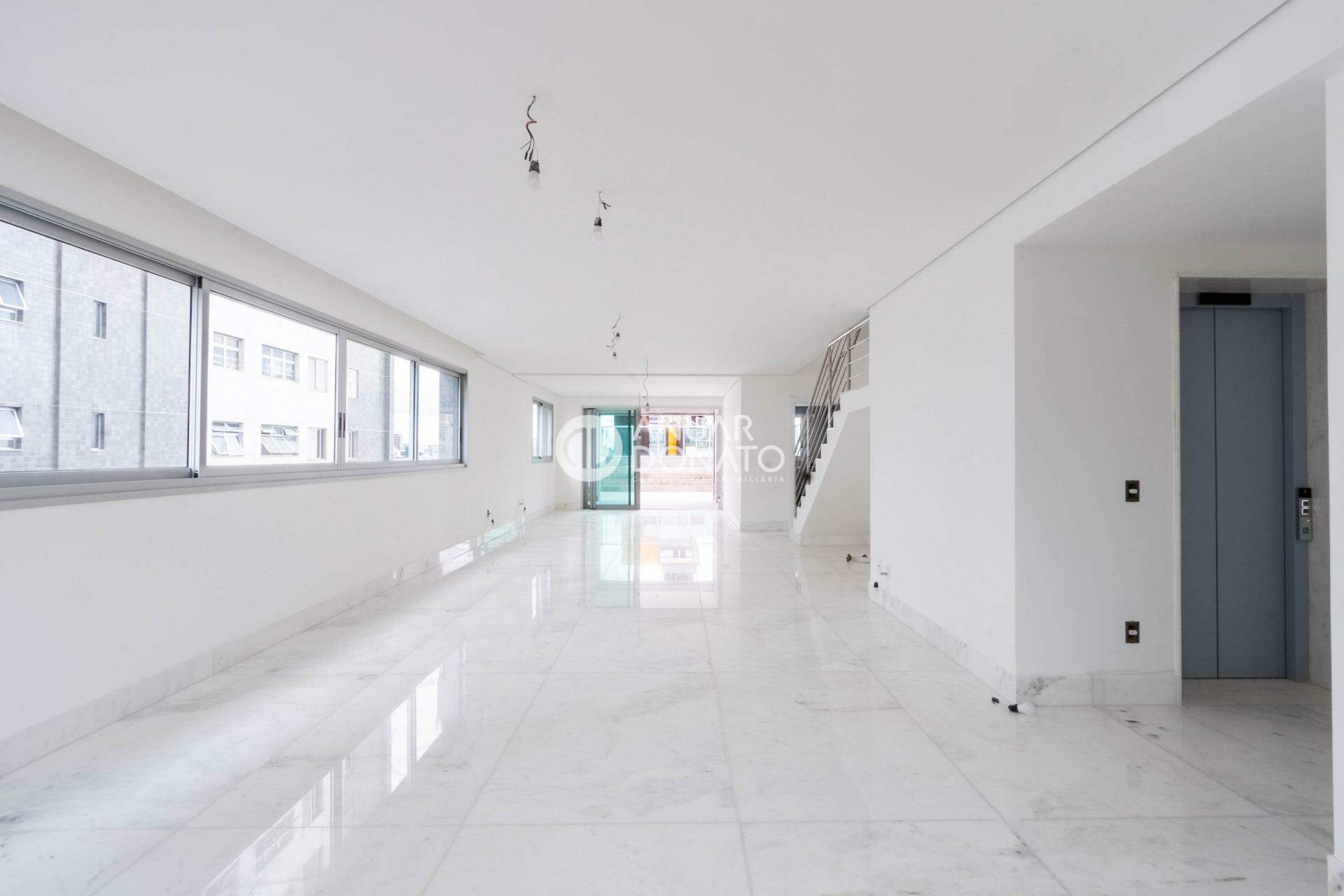 Apartamento com 4 quartos — Funcionários, Belo Horizonte