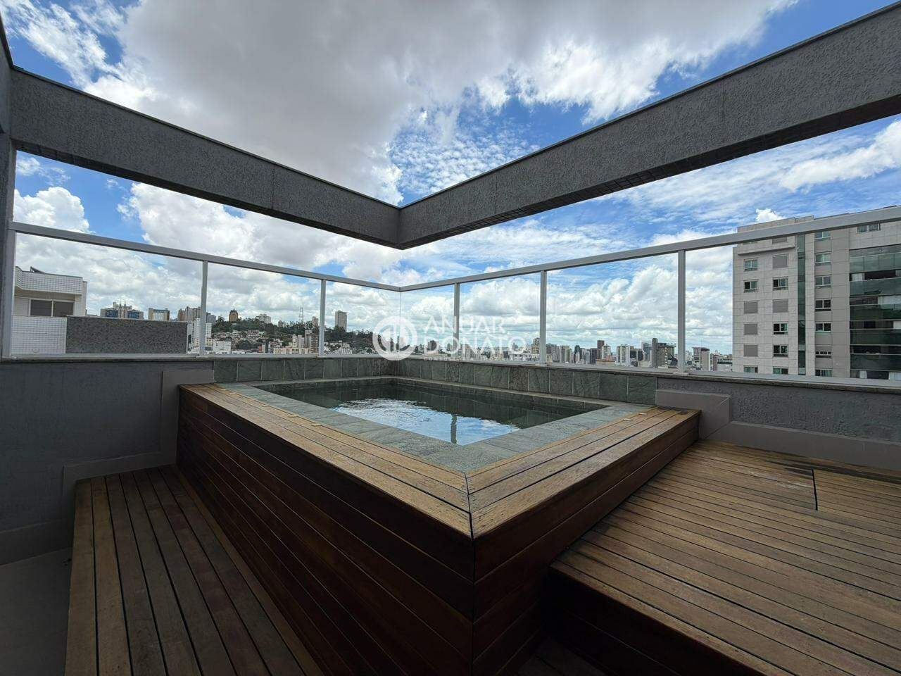 Apartamento com 3 quartos — Santo Antônio, Belo Horizonte
