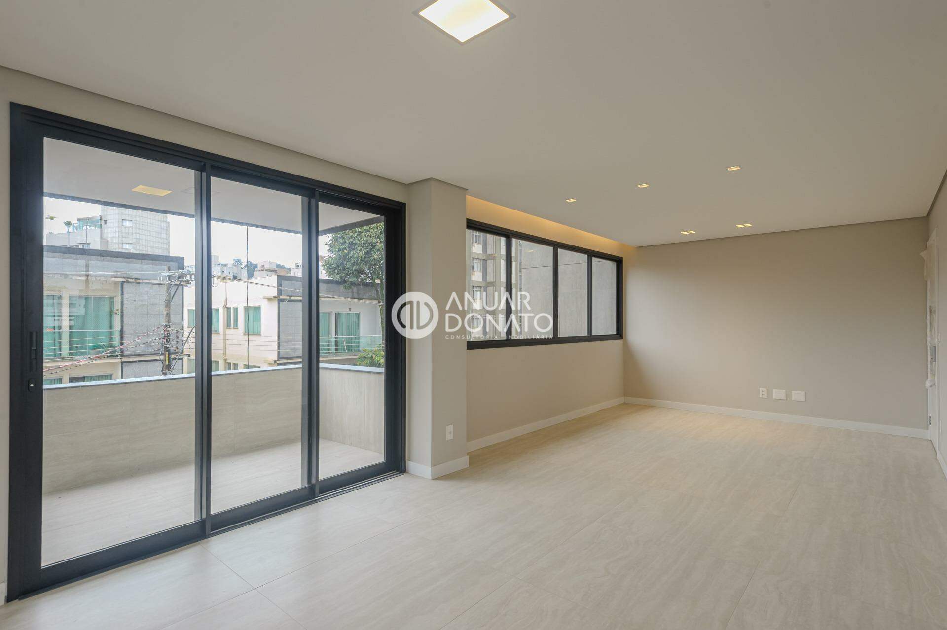 Apartamento com 4 quartos — Sion, Belo Horizonte