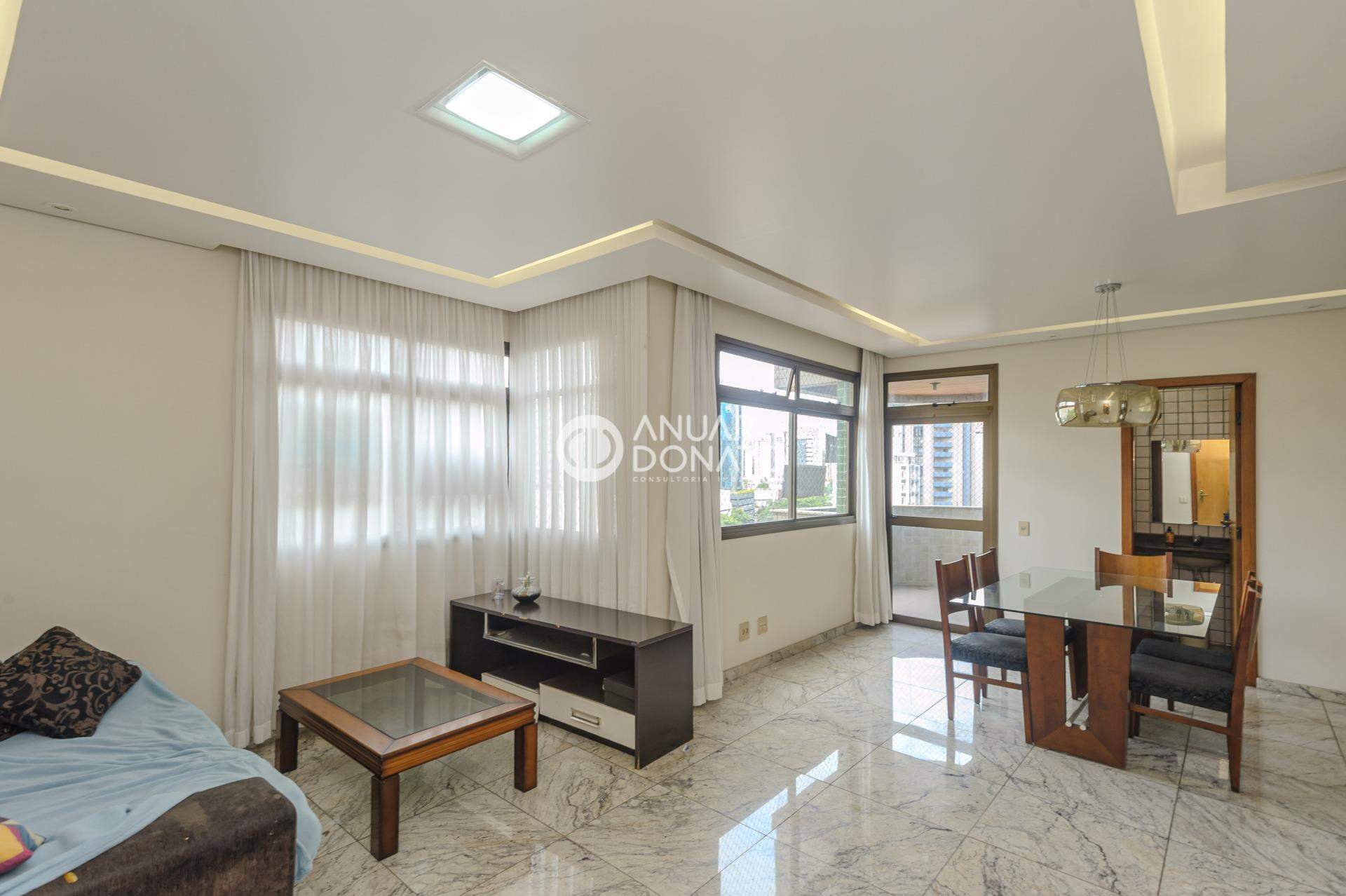 Apartamento com 3 quartos — Savassi, Belo Horizonte