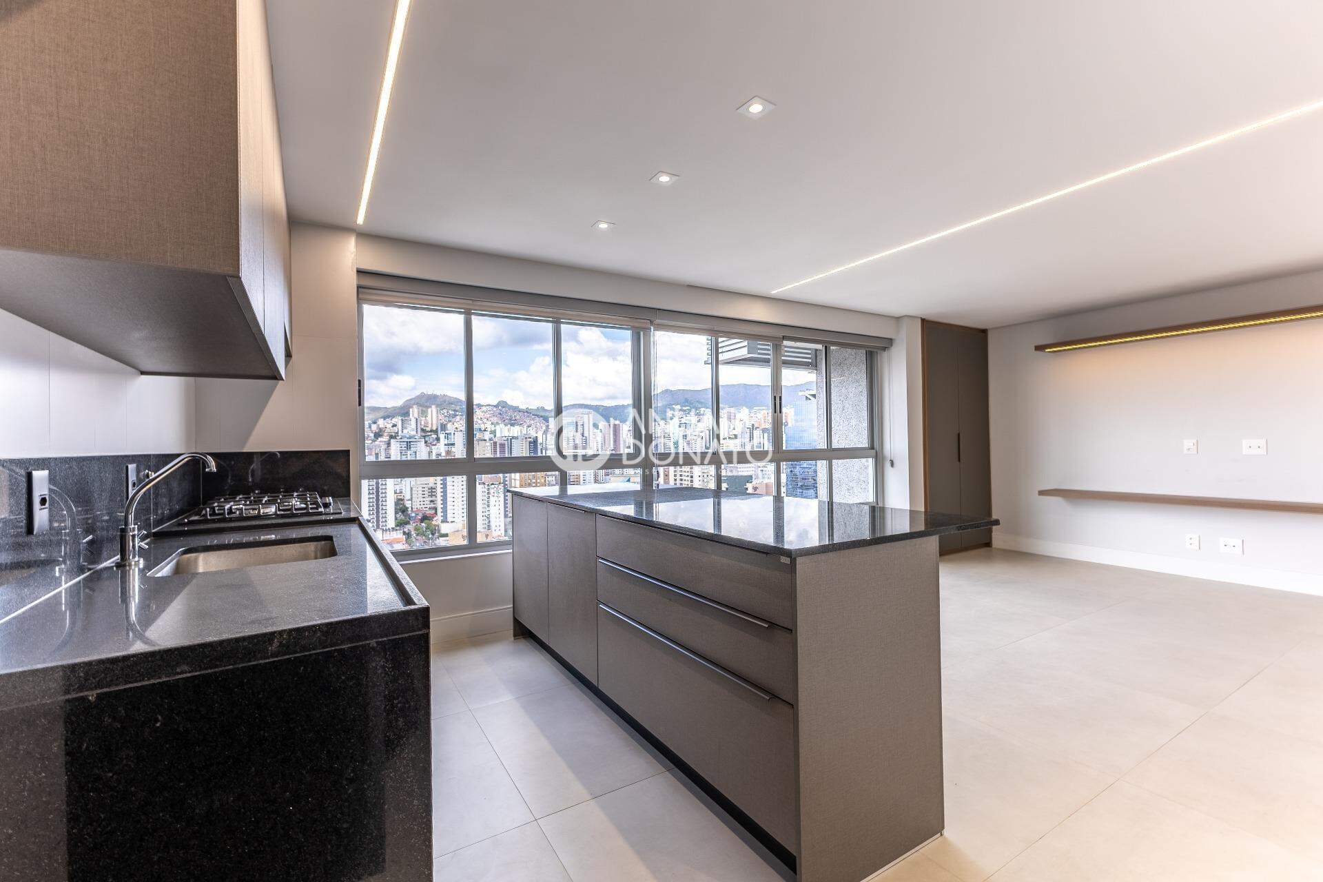 Apartamento com 3 quartos — Savassi, Belo Horizonte
