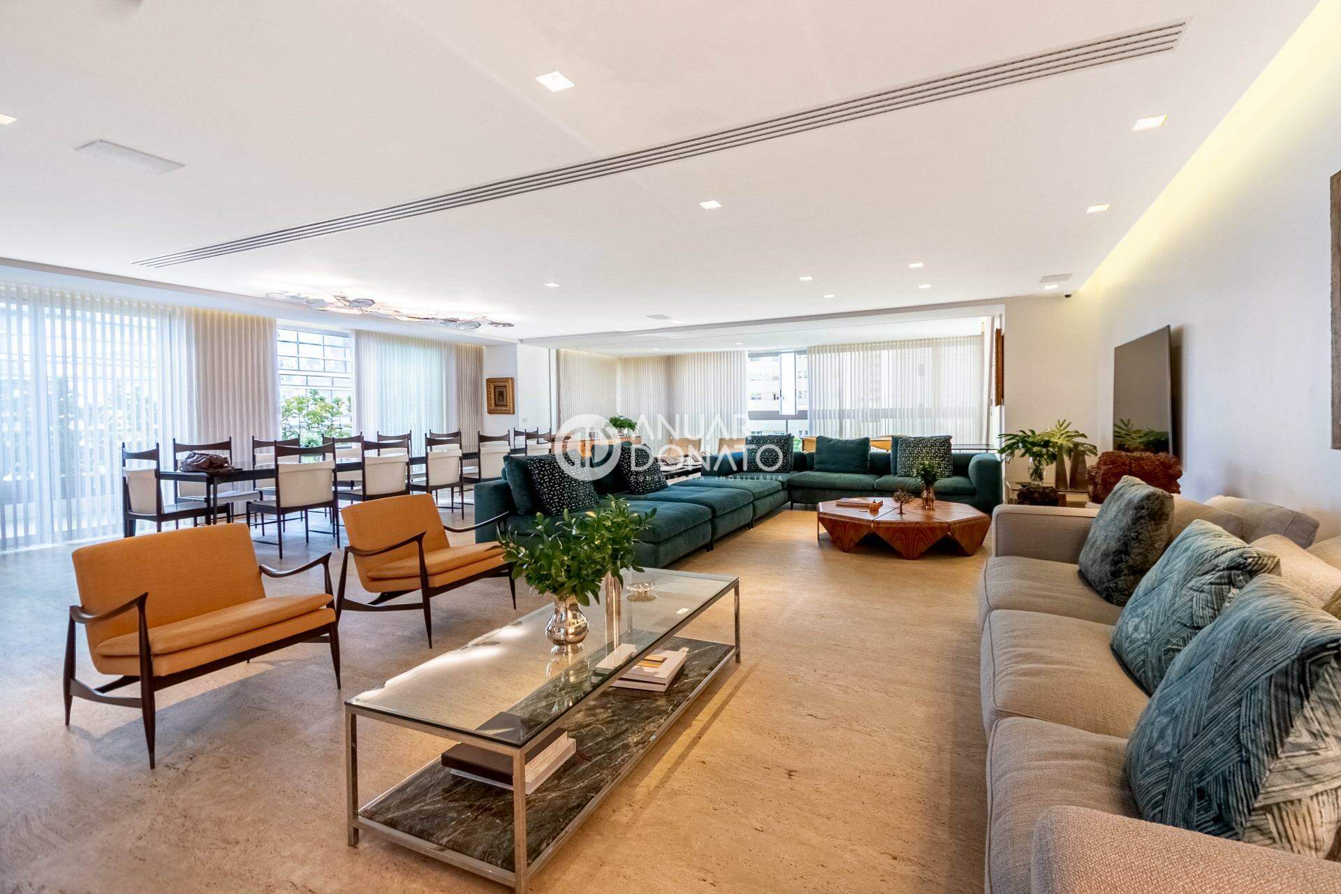 Apartamento com 4 quartos — Lourdes, Belo Horizonte