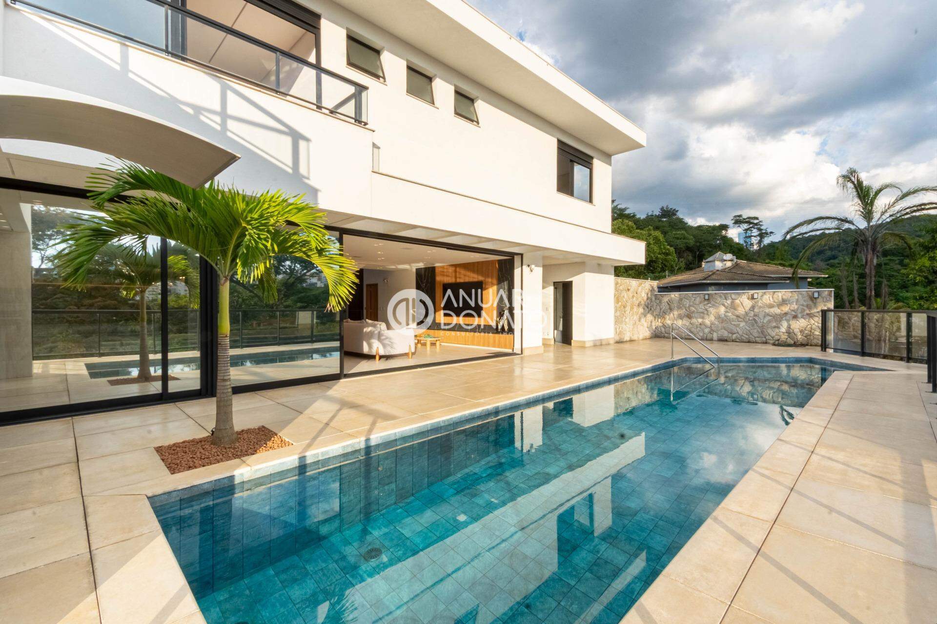 Casa com 6 quartos — Buritis, Belo Horizonte