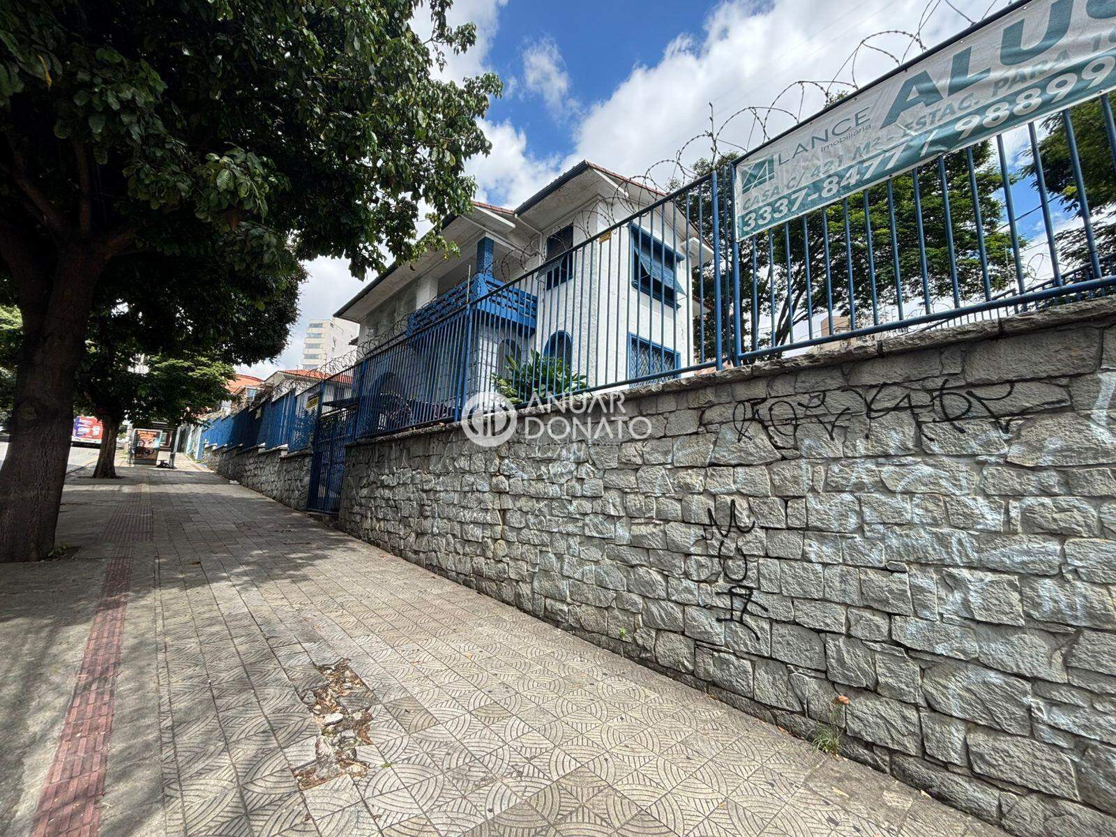 Casa com 5 quartos — Barro Preto, Belo Horizonte