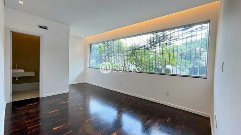 Apartamento com 3 quartos — Lourdes, Belo Horizonte