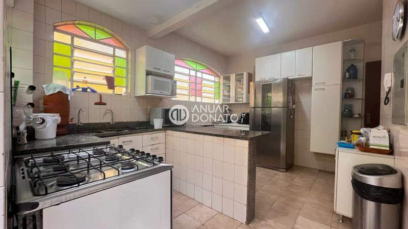 Santa Lúcia - Casa Residencial 4 quartos à venda na Anuar Donato : Anuar Donato Vendas 4 Quartos Casa Residencial Santa Lúcia