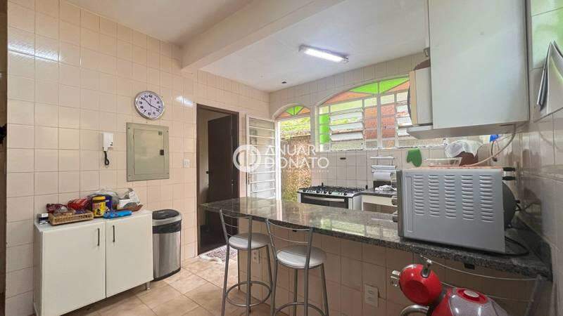 Santa Lúcia - Casa Residencial 4 quartos à venda na Anuar Donato : Anuar Donato Vendas 4 Quartos Casa Residencial Santa Lúcia