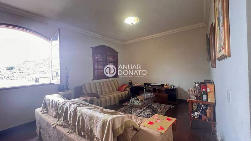 Santa Lúcia - Casa Residencial 4 quartos à venda na Anuar Donato : Anuar Donato Vendas 4 Quartos Casa Residencial Santa Lúcia