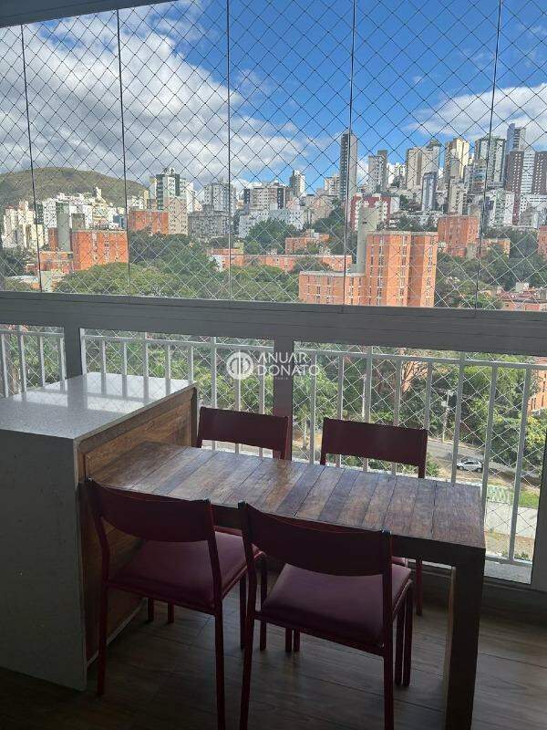 Apartamento com 3 quartos — Havaí, Belo Horizonte