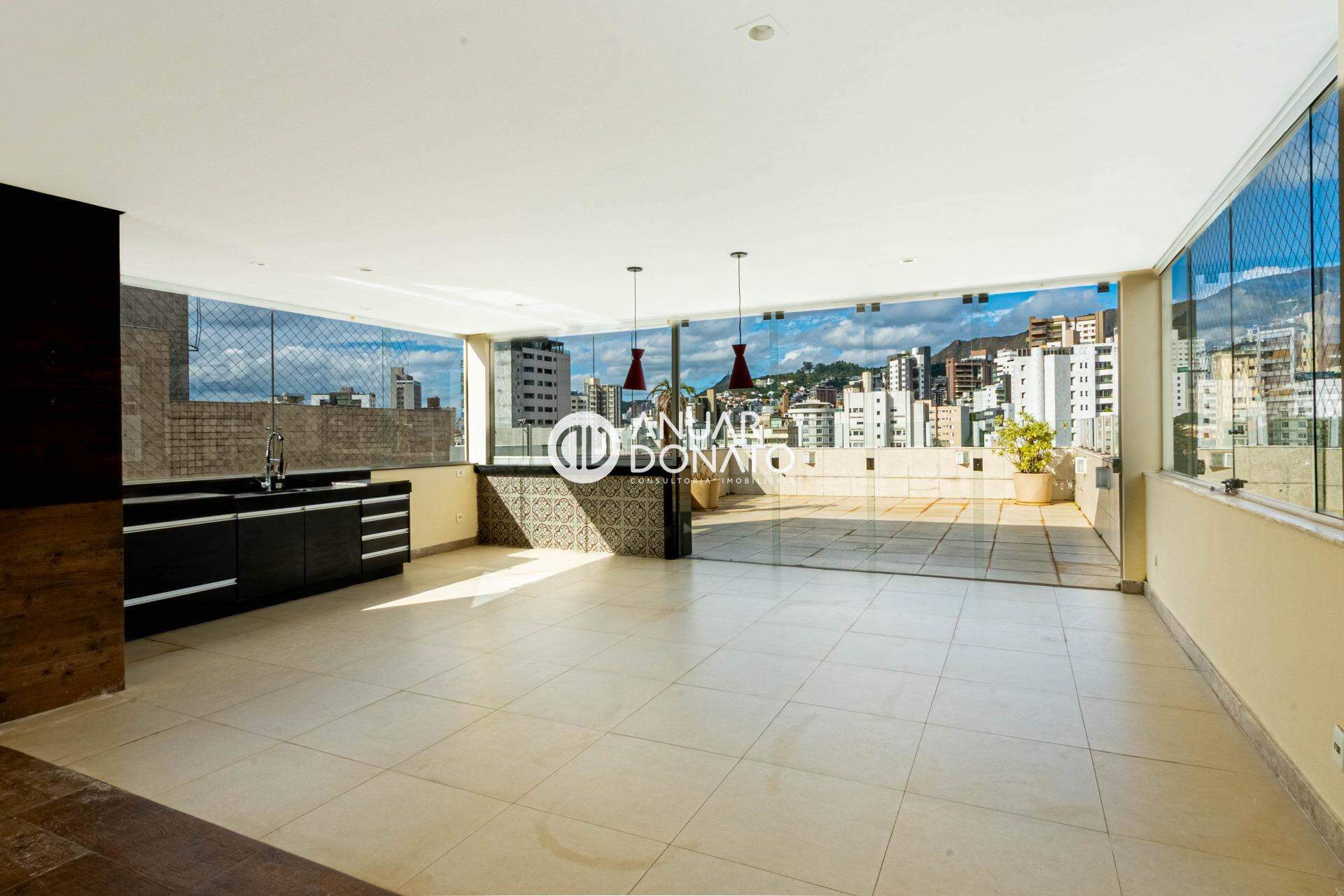 Apartamento com 4 quartos — Sion, Belo Horizonte