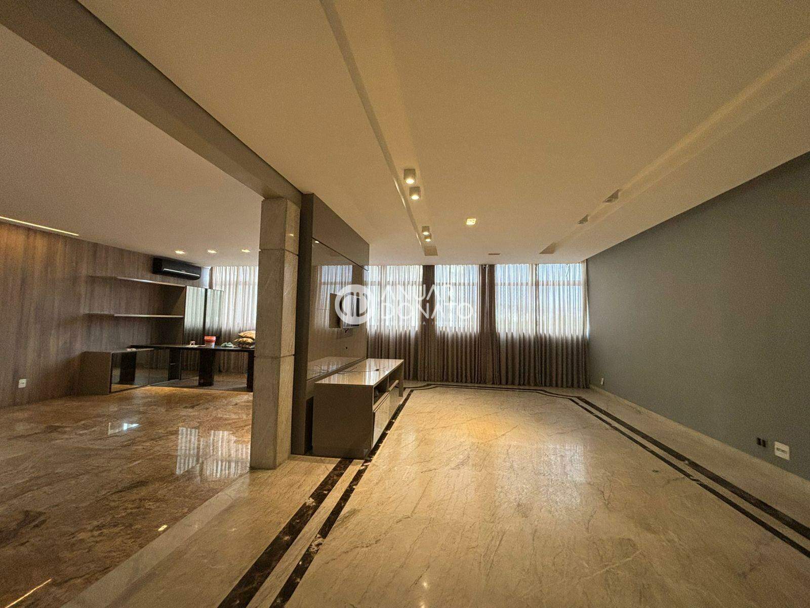 Apartamento com 4 quartos — Santo Agostinho, Belo Horizonte