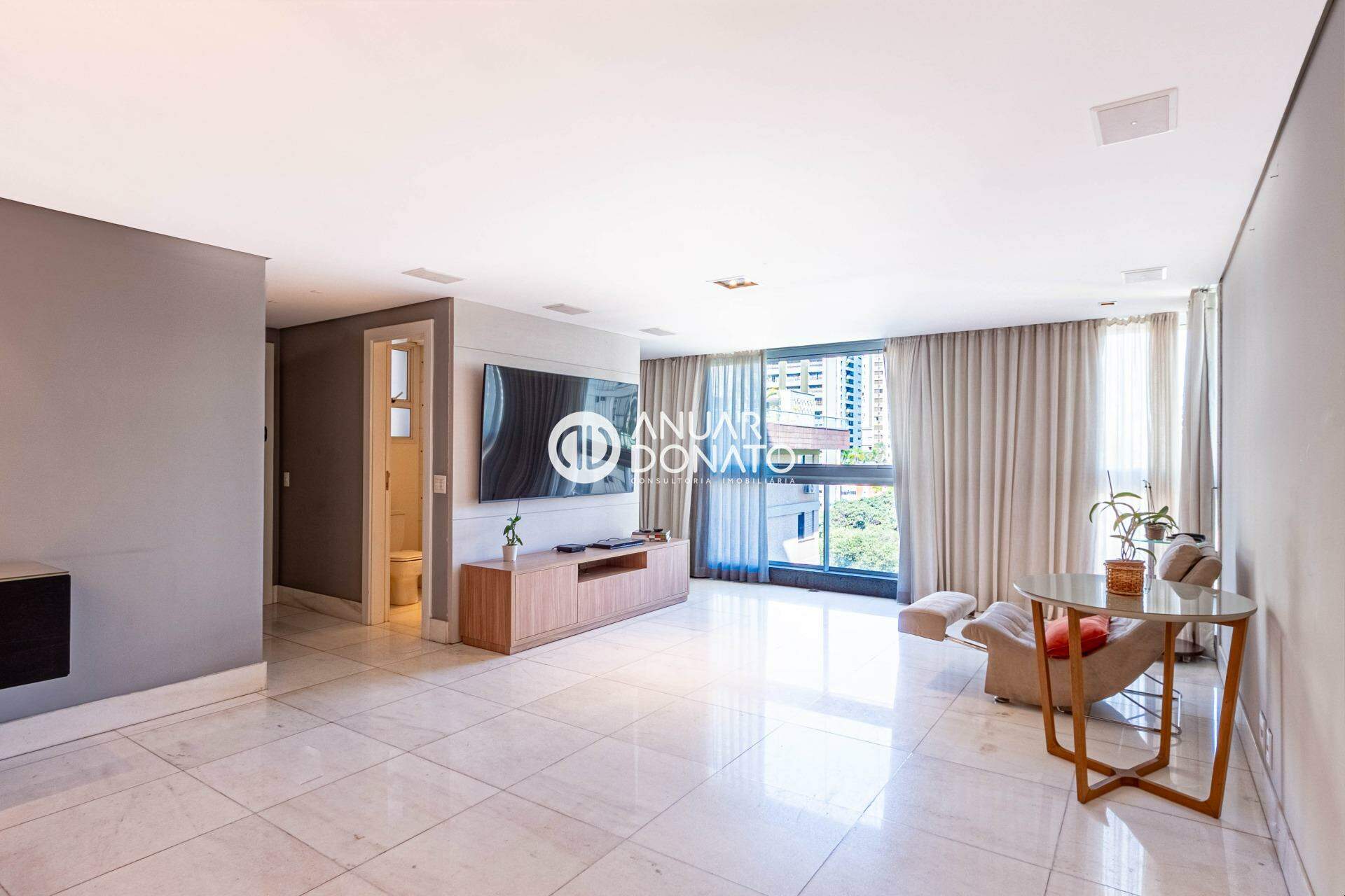 Apartamento com 4 quartos — Lourdes, Belo Horizonte