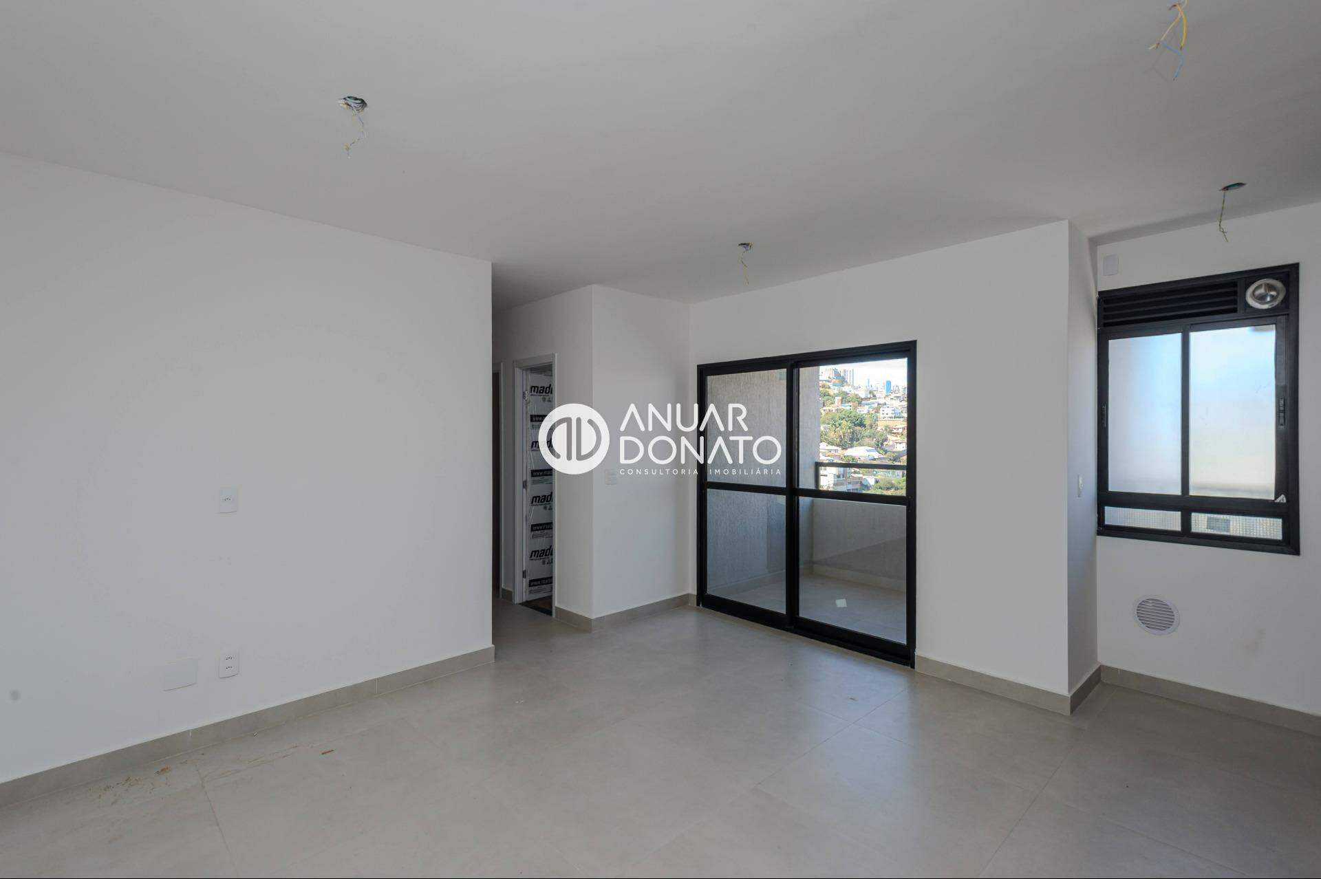 Apartamento com 3 quartos — Estoril, Belo Horizonte