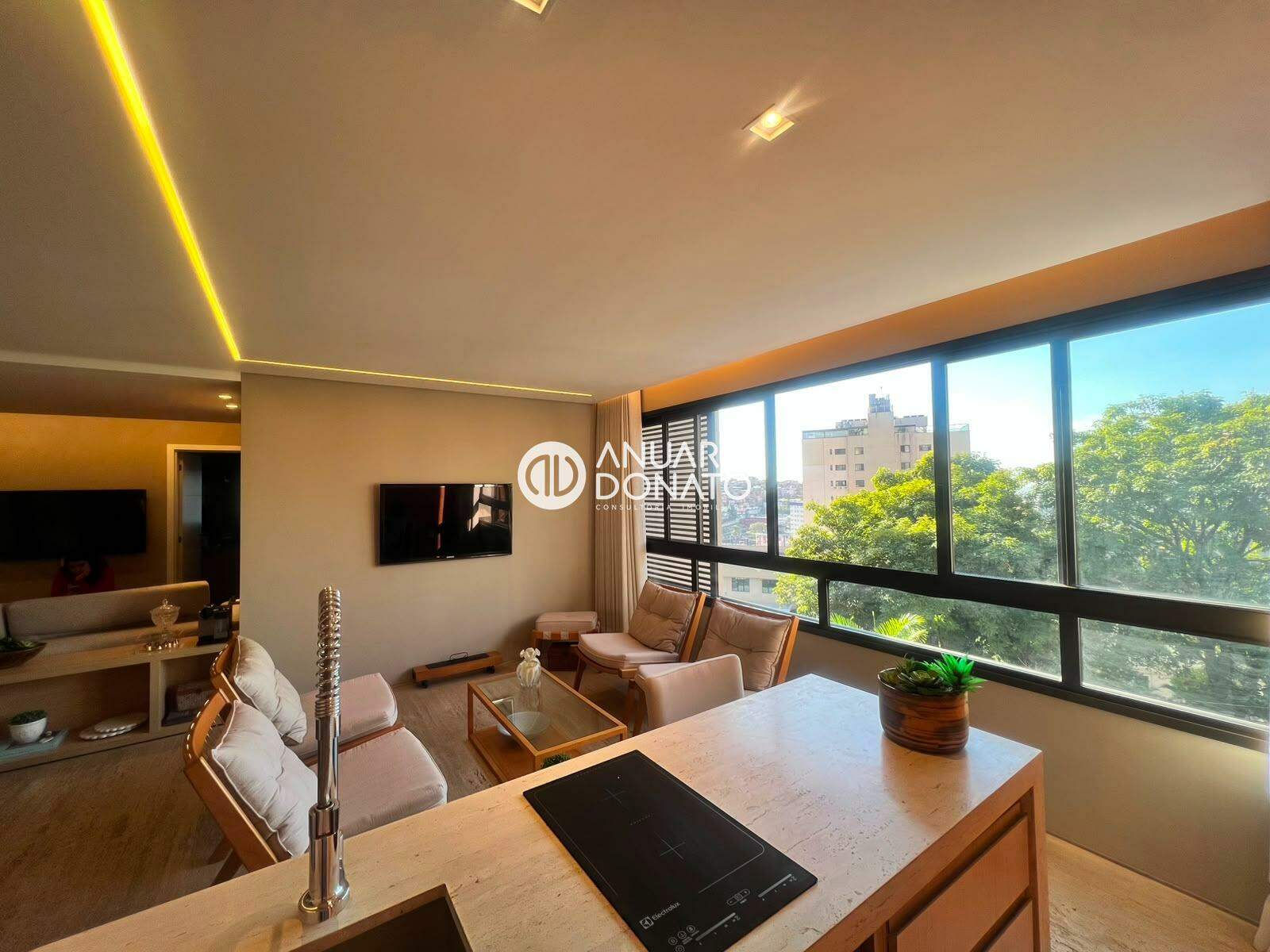 Apartamento com 4 quartos — Sion, Belo Horizonte
