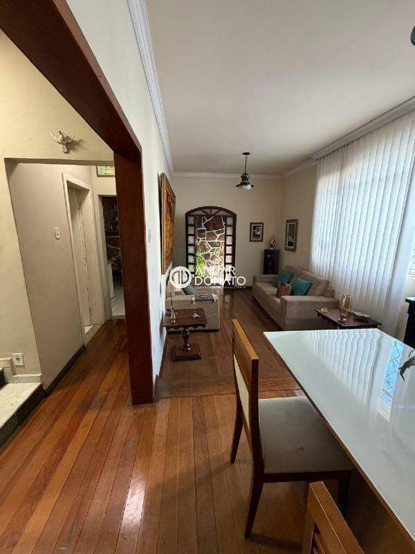 Casa com 3 quartos — Prado, Belo Horizonte