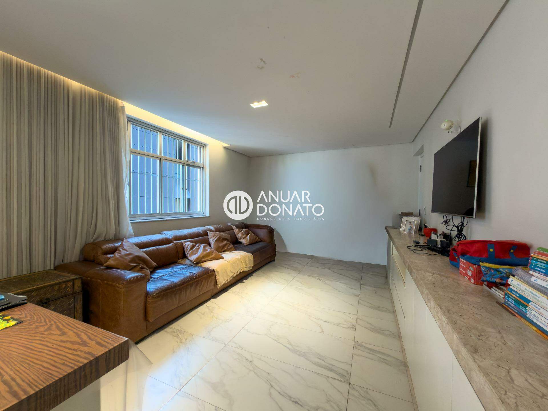 Apartamento com 4 quartos — Lourdes, Belo Horizonte