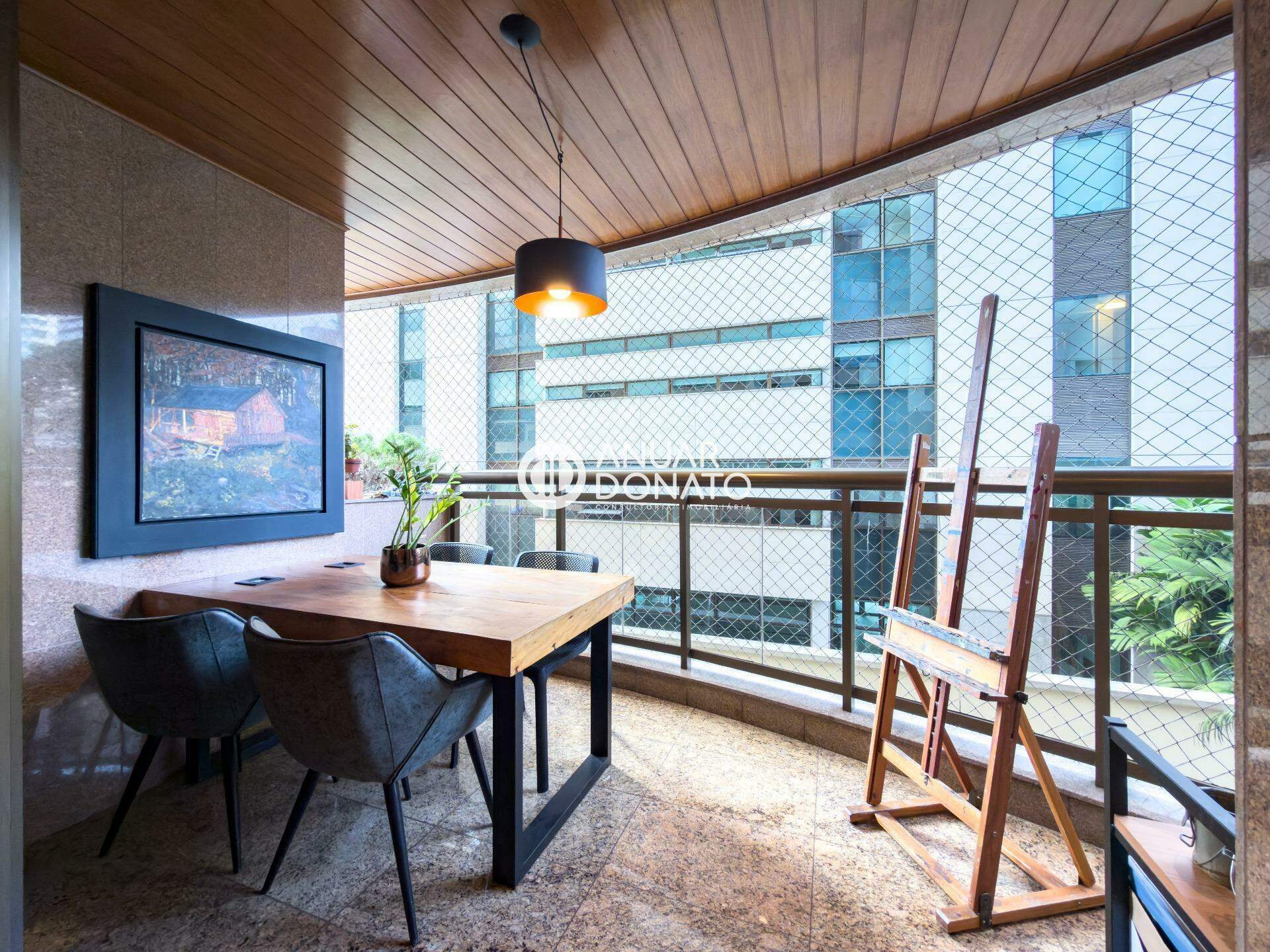 Apartamento com 4 quartos — Lourdes, Belo Horizonte