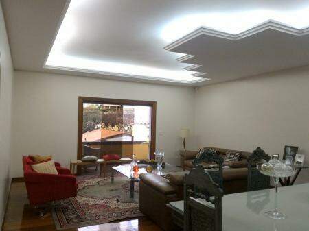 Casa com 4 quartos — Cidade Nova, Belo Horizonte