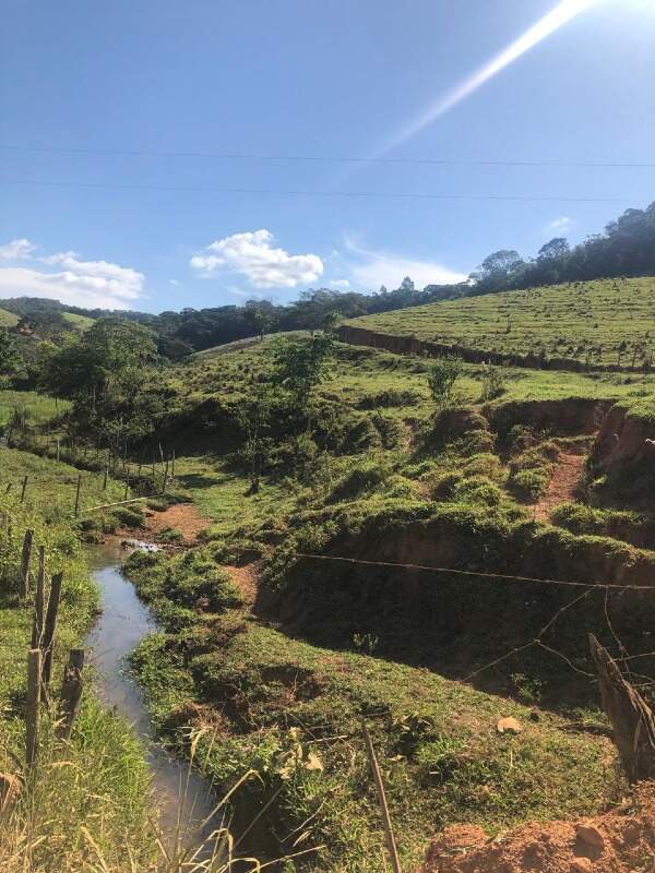 Terreno / Área à venda no Zona Rural: 