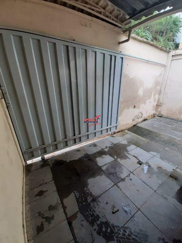 Casa à venda no Centro: 