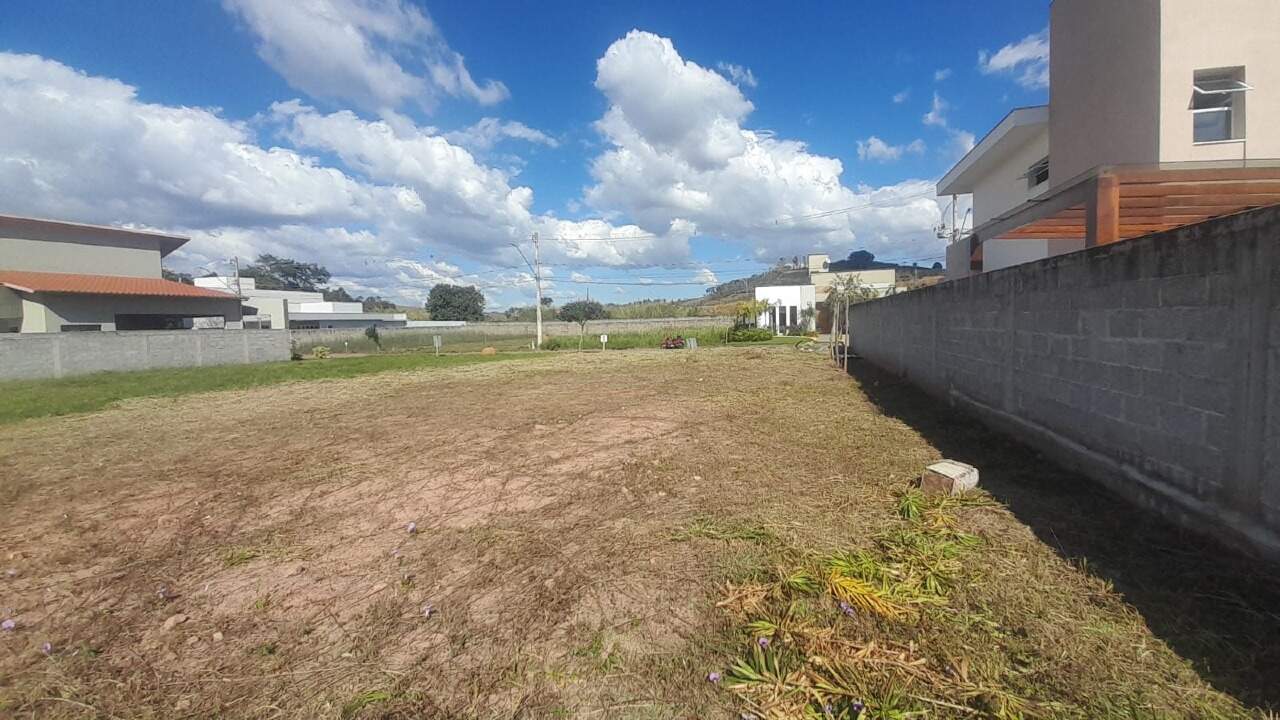 Lote à venda no Violeira: 