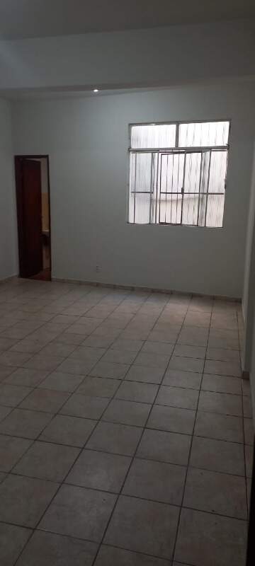 Prédio para aluguel no Centro: 