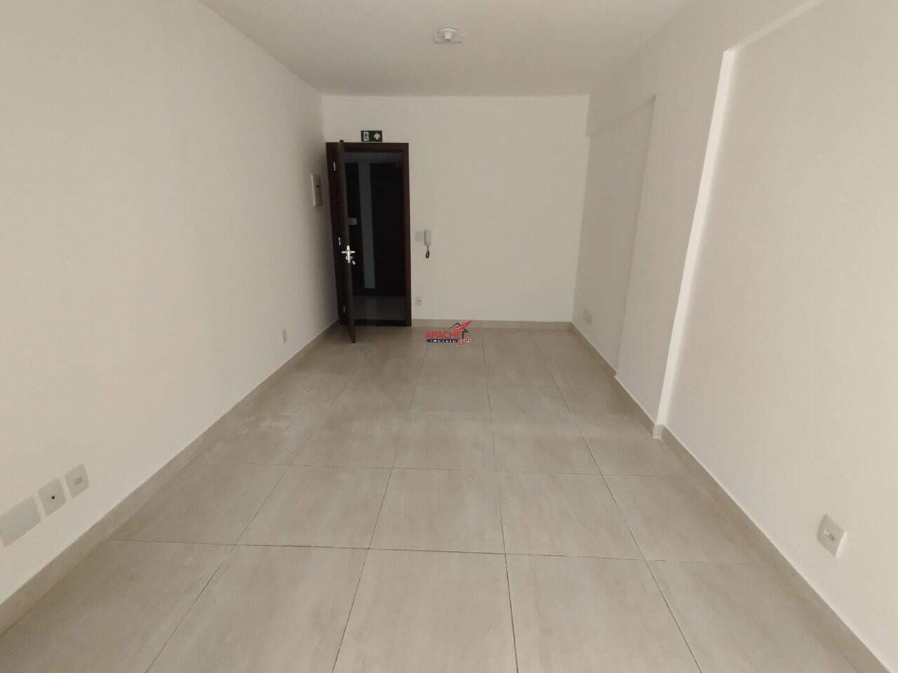 Prédio Comercial à venda no Vereda do Bosque: 