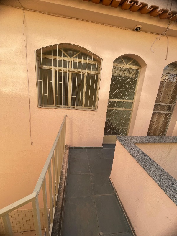 Casa para aluguel no Santo Antônio: 