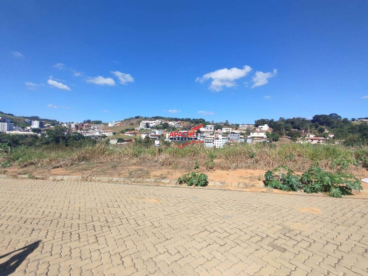 Lote em condomínio à venda no Paraíso: 