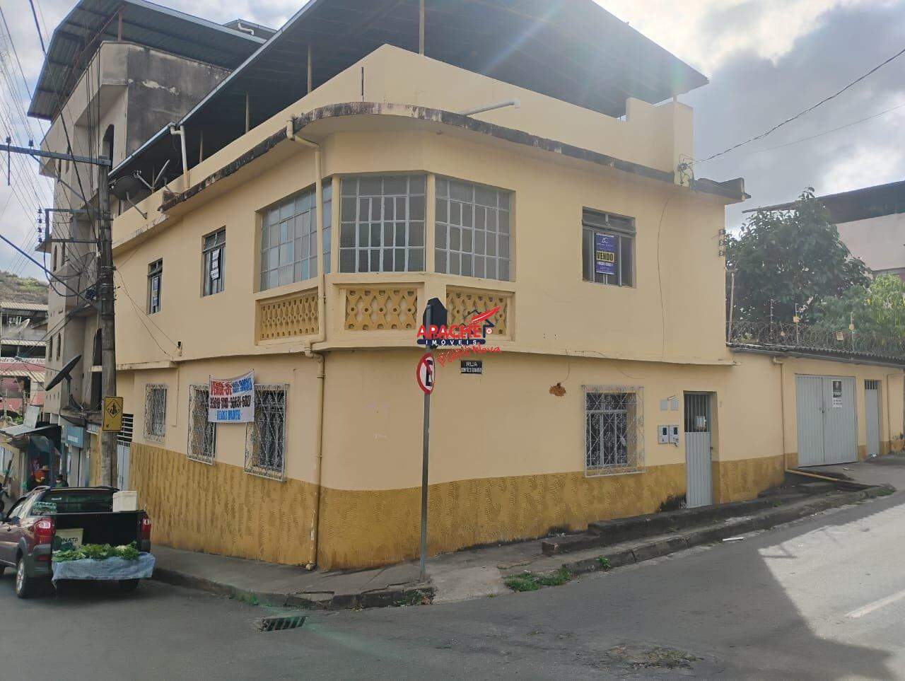 Casa à venda no Triângulo: 