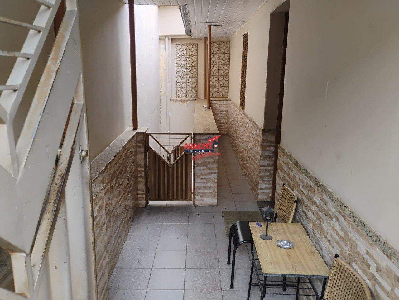 Casa à venda no Centro: 