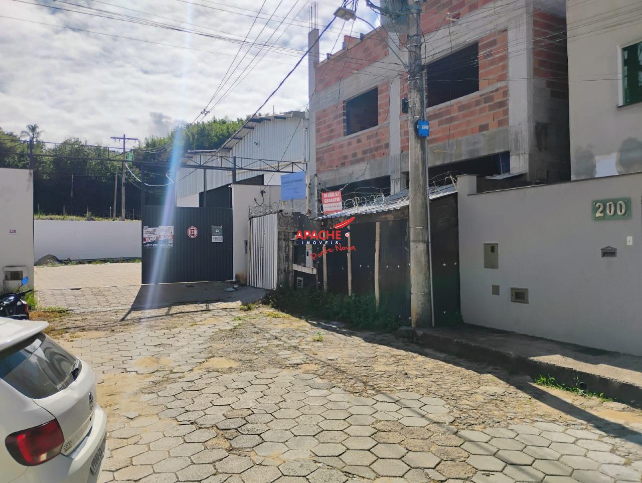 Galpão à venda no Vale do Ipê: 