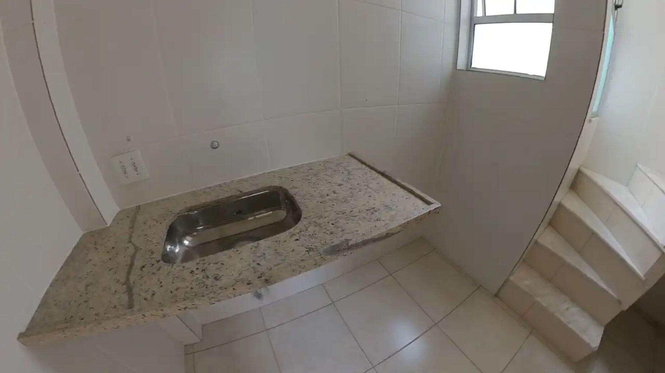 Apartamento à venda no Nova Suíssa: Cozinha