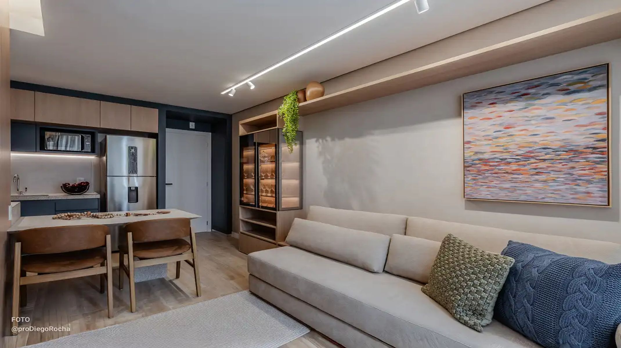 Apartamento à venda no Prado: Sala de estar e cozinha - decorado