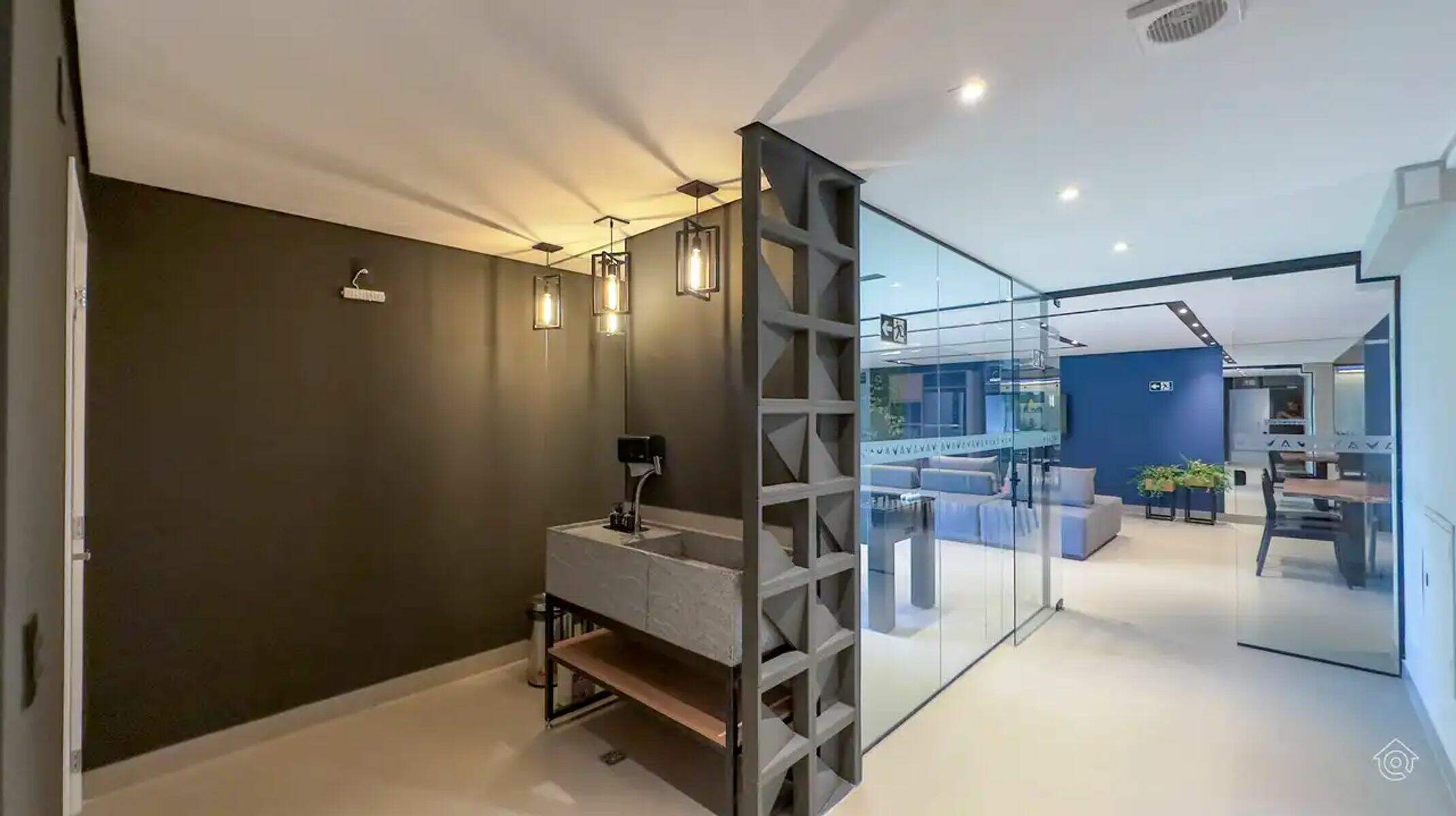 Apartamento à venda no Grajaú: Banheiro Pilotis