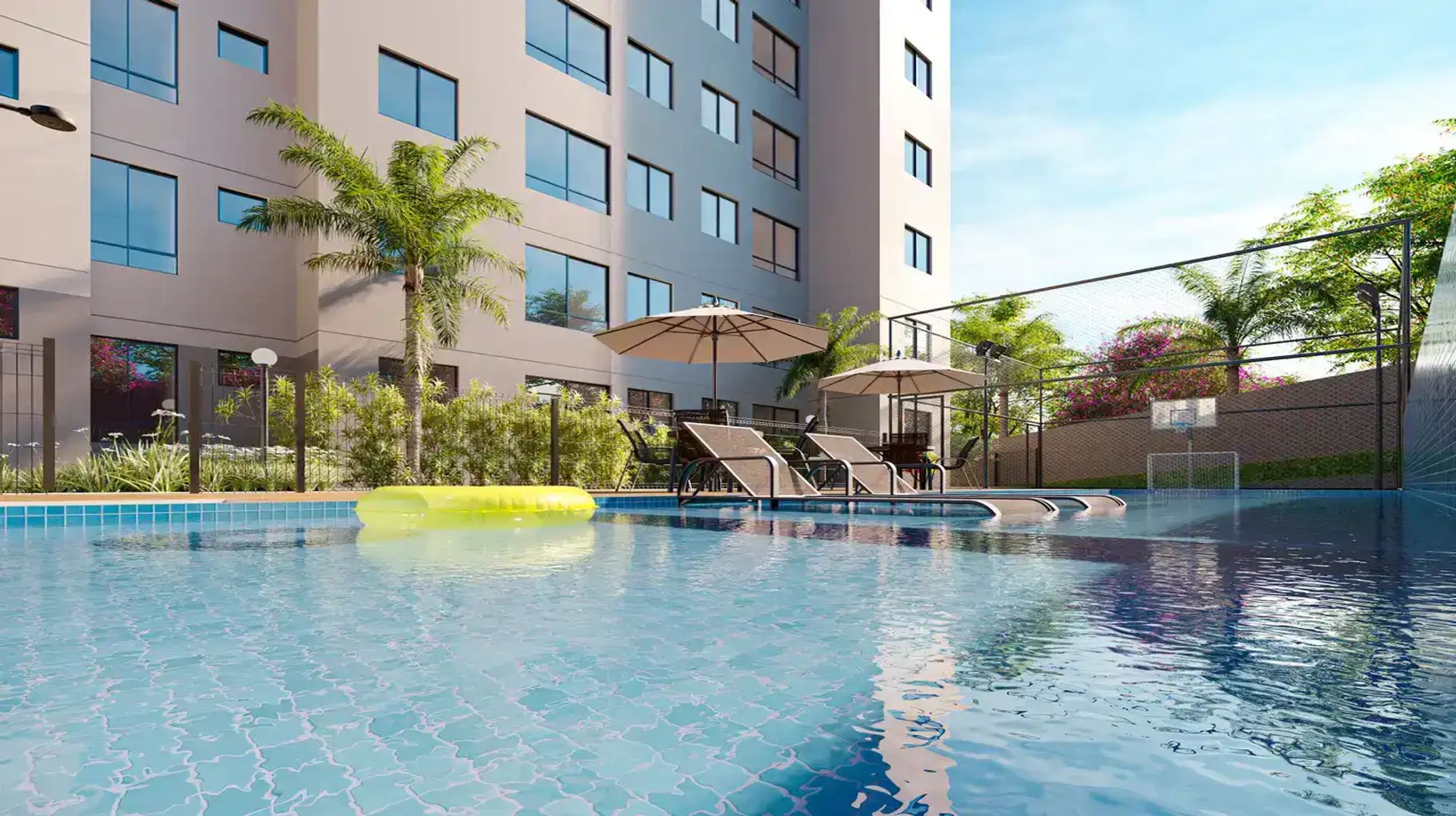 Apartamento à venda no Estoril: Piscina com deck molhado