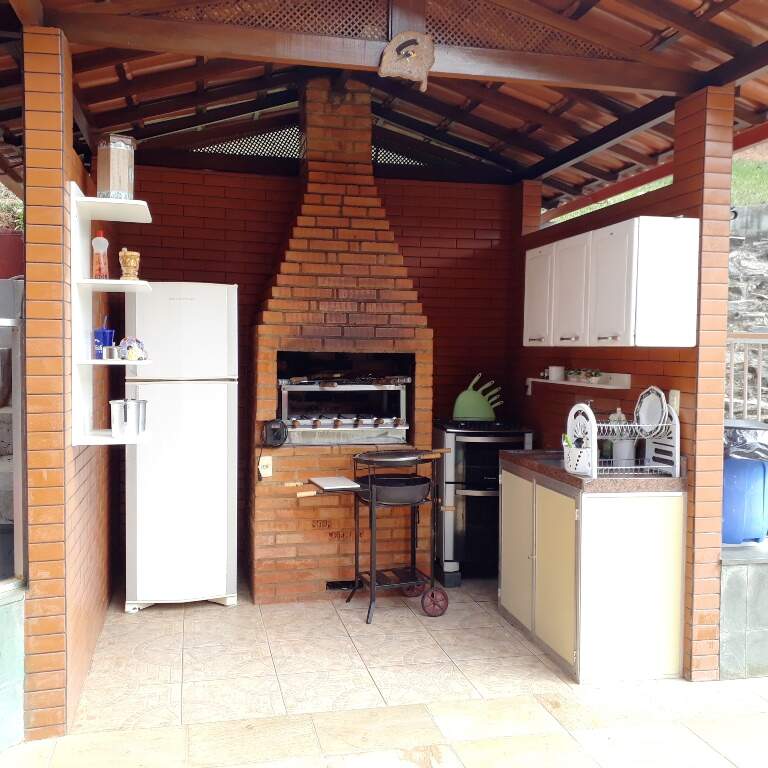 Sítio à venda no Área Rural de Ponte Nova: 