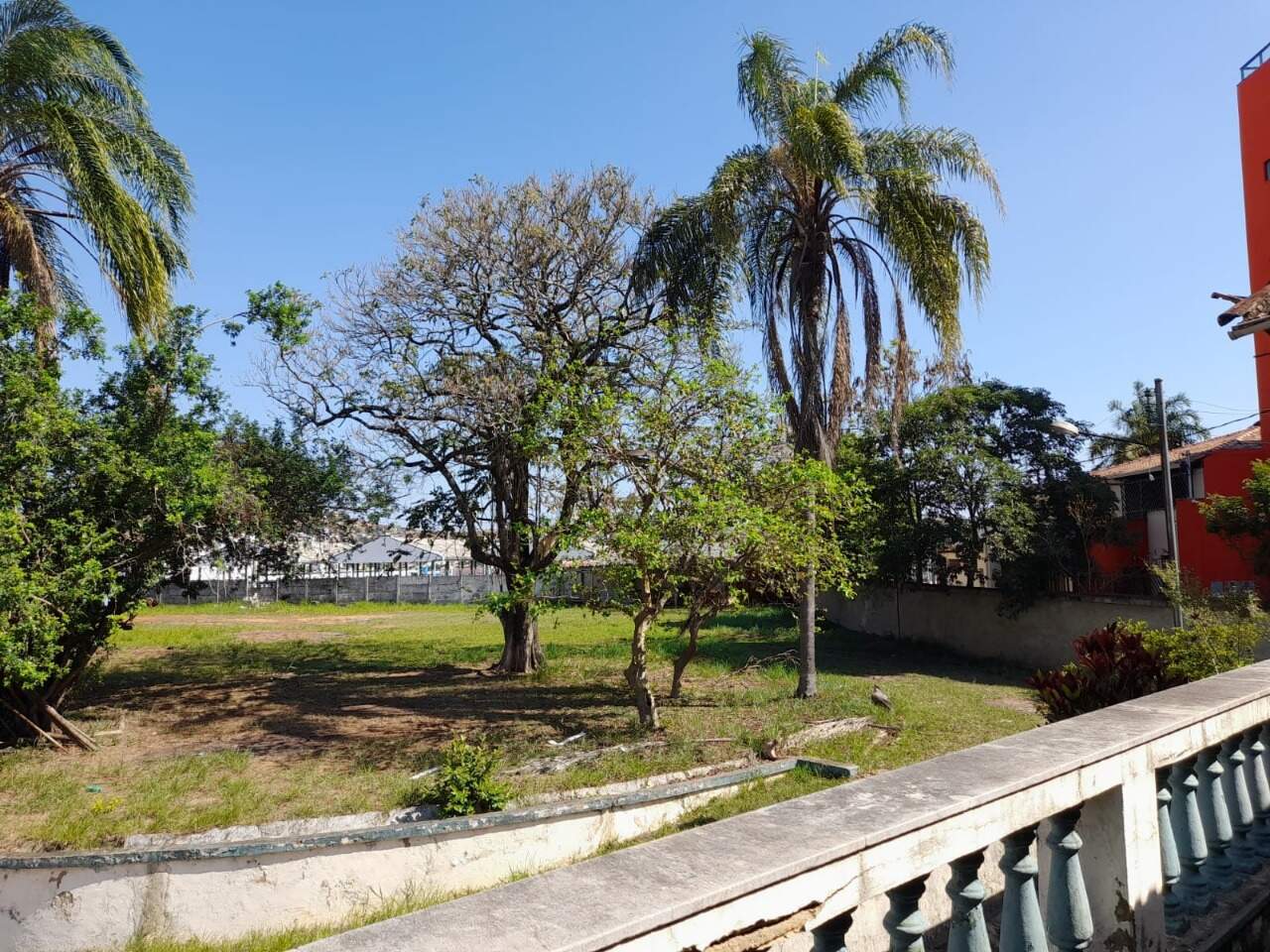 Terreno / Área à venda no Granja Dalena: 