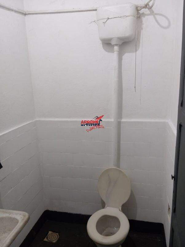 Galpão para aluguel no Centro: 