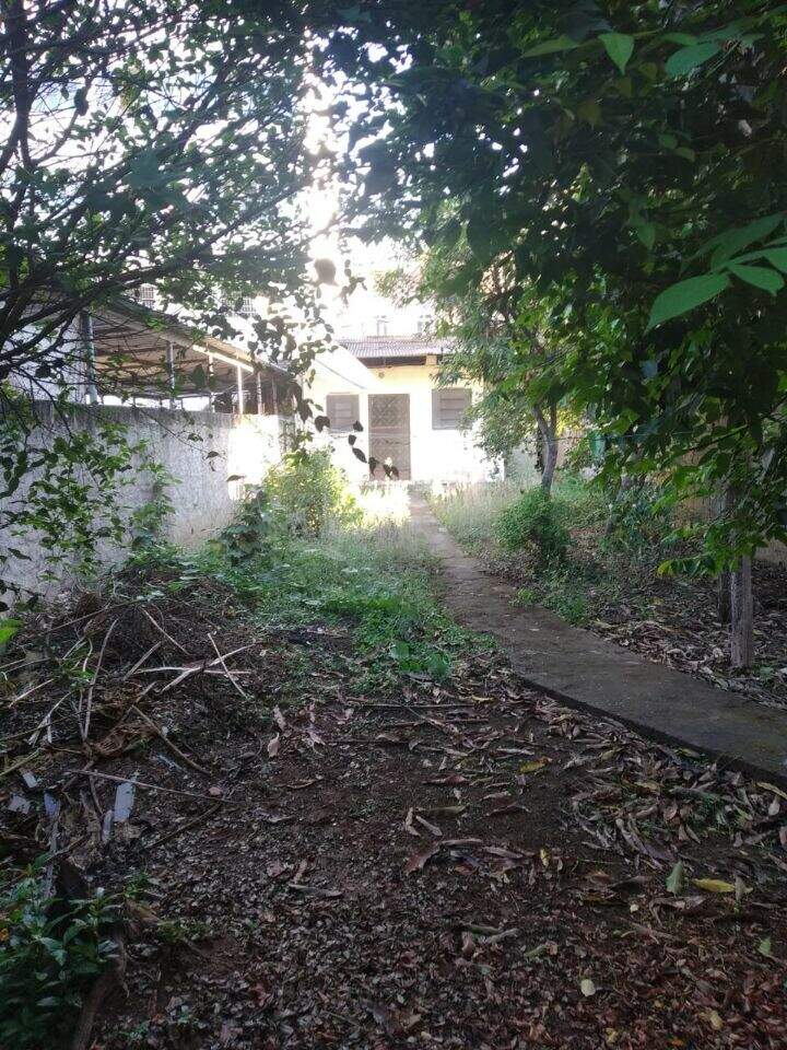 Casa à venda no Centro: 