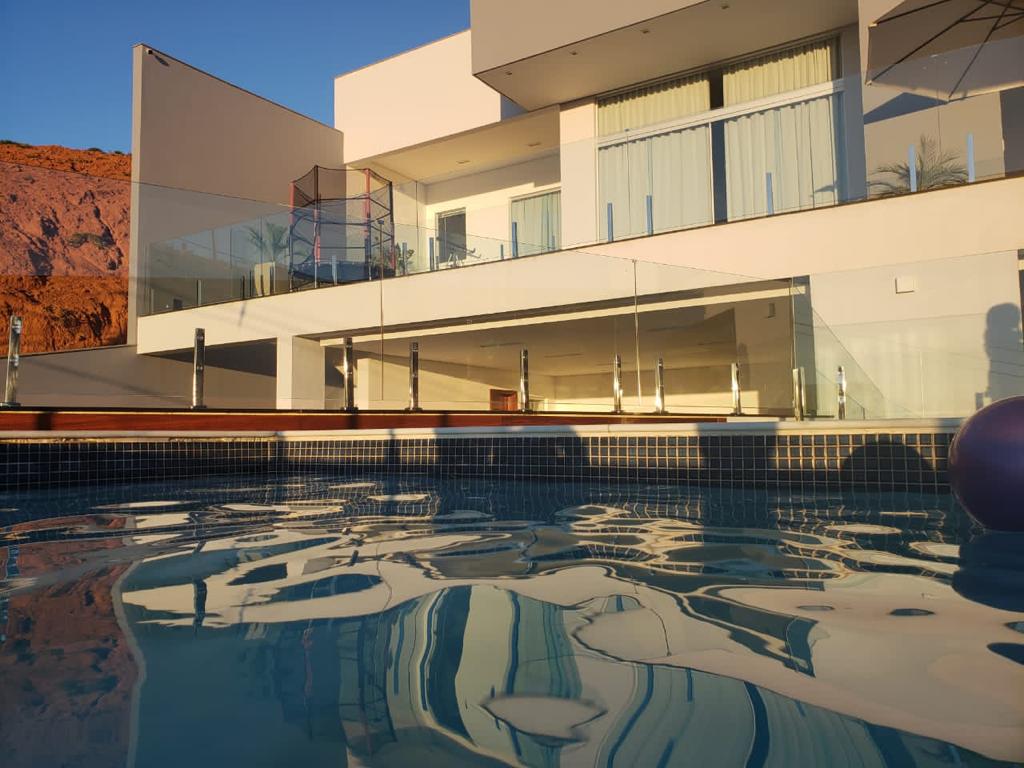 Casa à venda no Paraíso: 