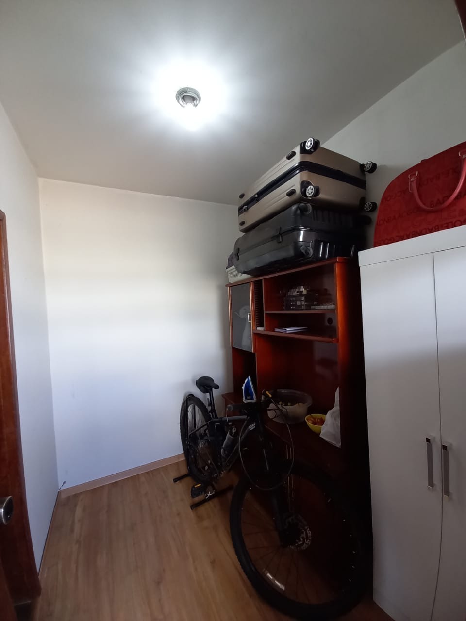 Apartamento à venda no Guarapiranga: 