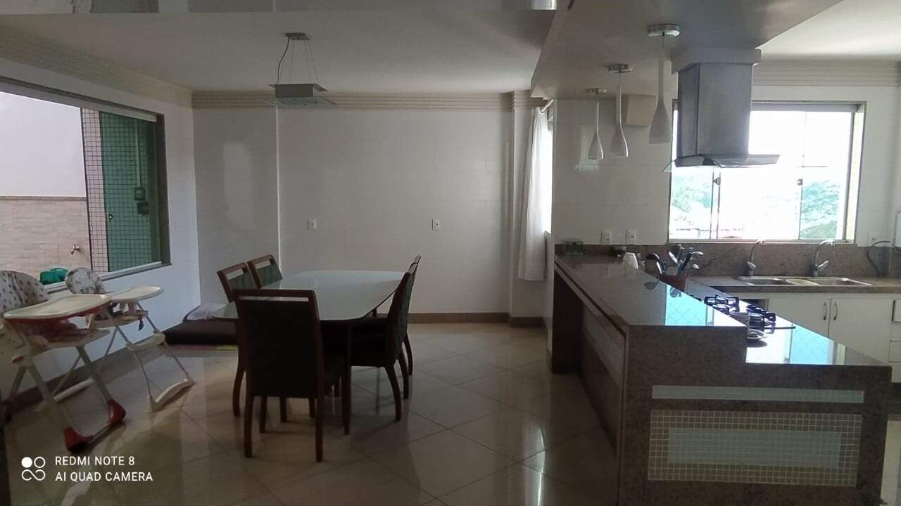 Casa à venda no Guarapiranga: 