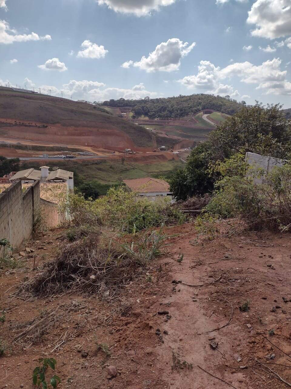 Lote à venda no Paraíso: 