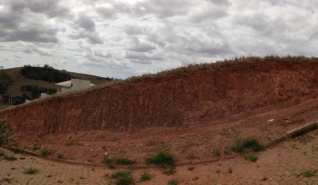 Lote à venda no Paraíso: 