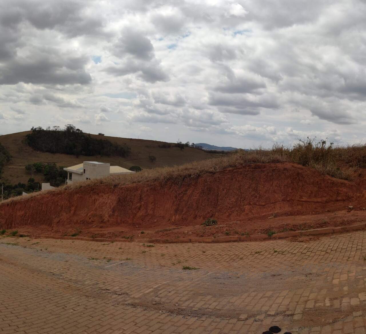 Lote à venda no Paraíso: 