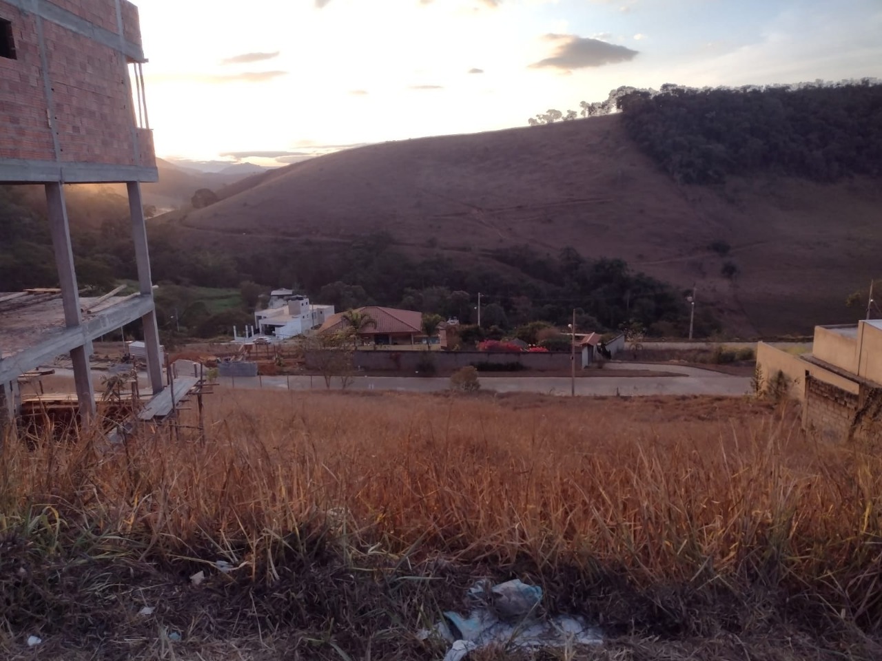 Lote à venda no Chácara das Flores: 