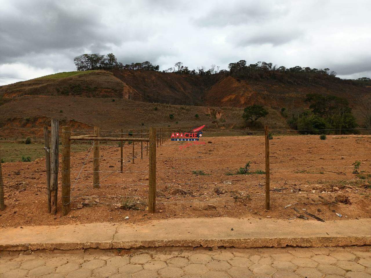 Chácara à venda no bandeiras: 
