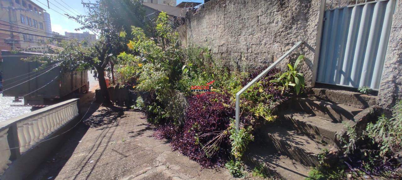 Casa à venda no Palmeiras: 