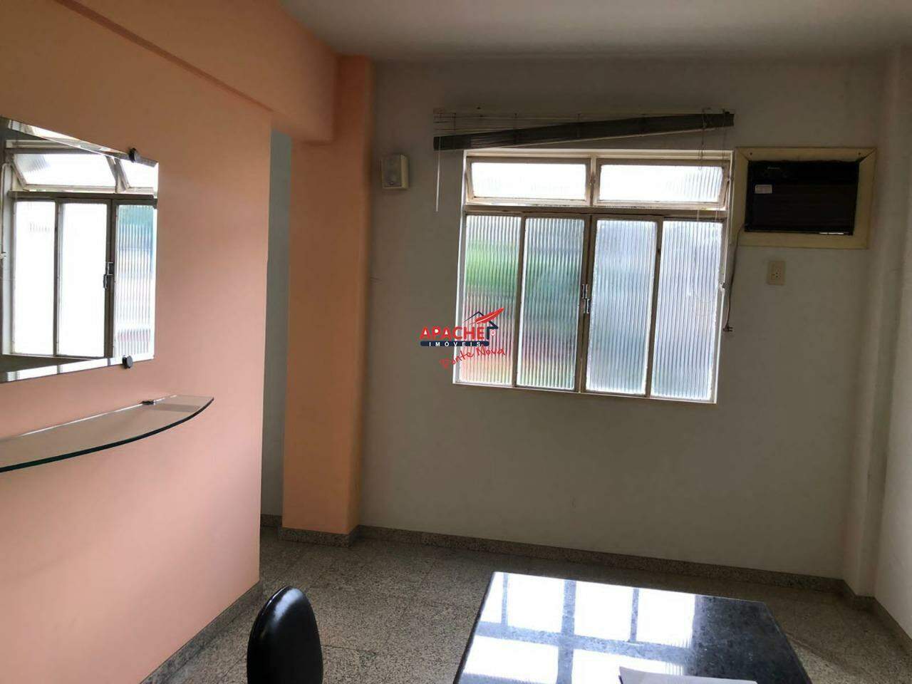 Sala à venda no Centro: 